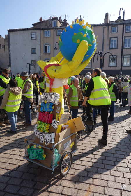 Remorque écologique devant le palais de Justice — Clermont-Ferrand