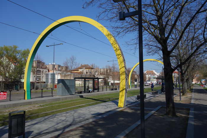 Station de tramway — Arches de D. Buren - Mülhouse