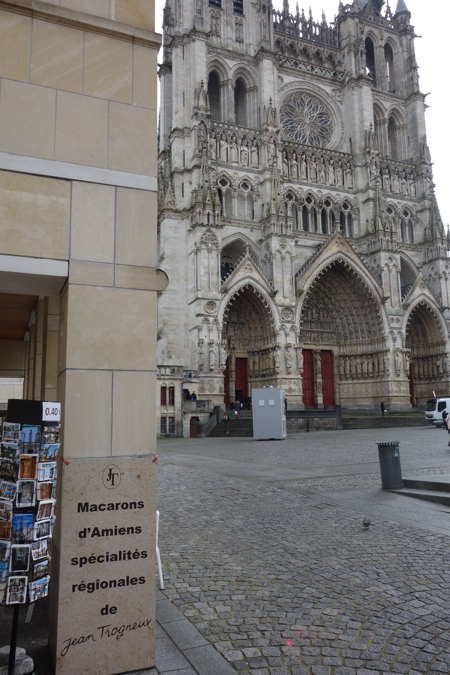 — Cathédrale ["Notre" Dame] d'Amiens —