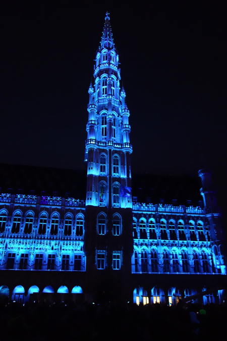 — Hôtel de ville sur la Grand-Place - Bruxelles —