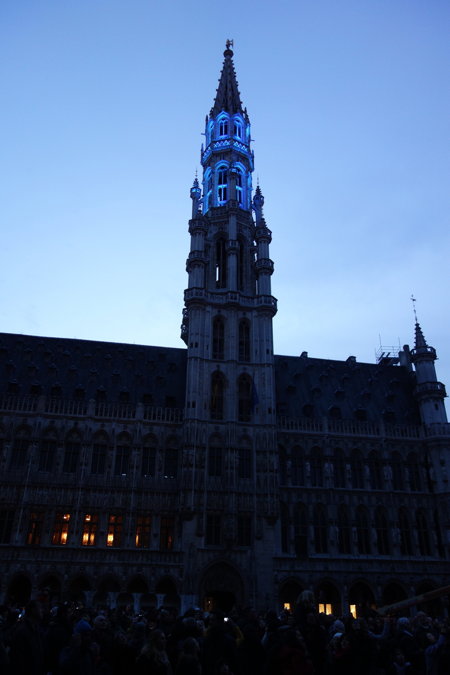— Hôtel de ville sur la Grand-Place - Bruxelles —
