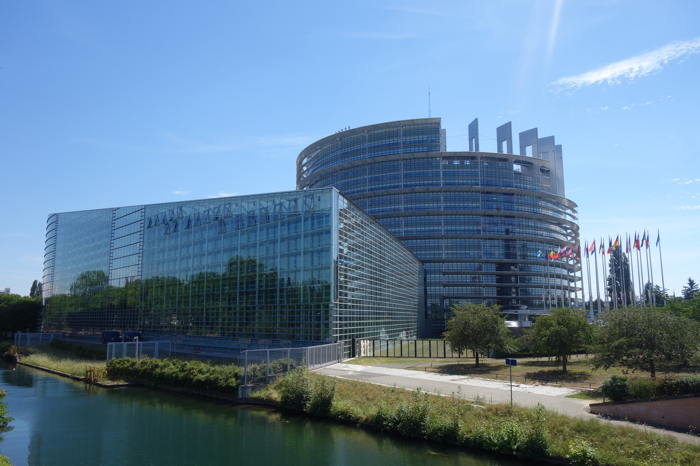 — Parlement Européen — Strasbourg —