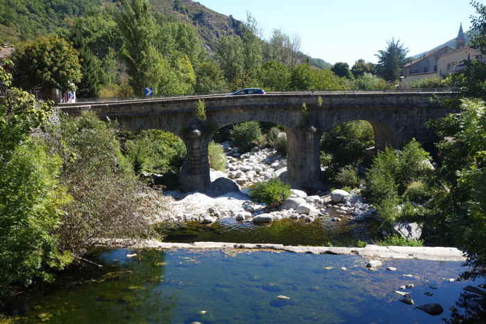 — Pont Spilate vu depuis le Pont de la Vierge — Mayres —