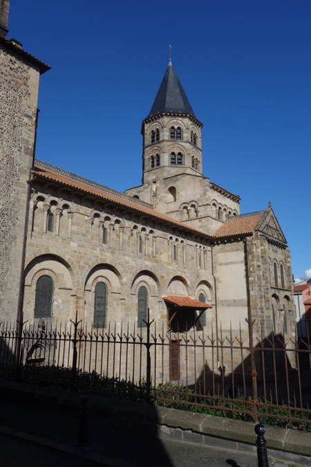 — Eglise ["Notre" Dame] du port — Clermont-Fd —