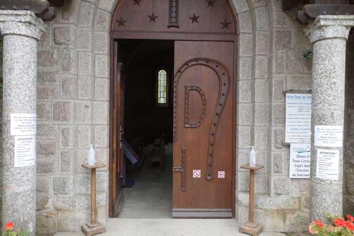 — Sanctuaire de "Notre" Dame] de L'Hermitage — Commune de Noirétable —