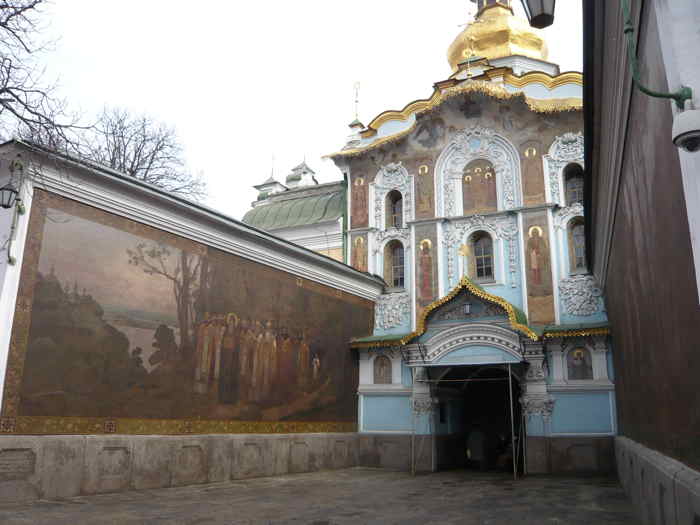 — Eglise Orthodoxe - Kiev - (Ukraine) —