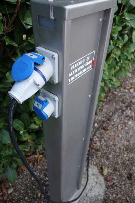 Bornes électriques — Lörrach et Freibourg