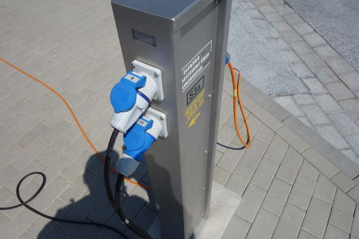 Bornes électriques — Lörrach et Freibourg