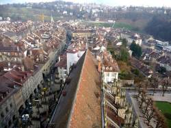 — Vue panoramique prise depuis la tour de la cathédrale — Berne (CH) —