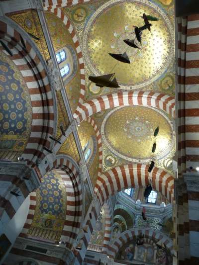 — Voûtes de la basilique Notre Dame de La Garde — Marseille —