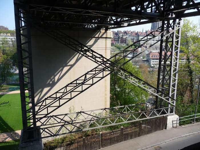 — Structure du pont sur l'Aare —