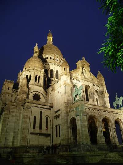 — Façade de la Basilique du Sacré-Cœur — Paris —