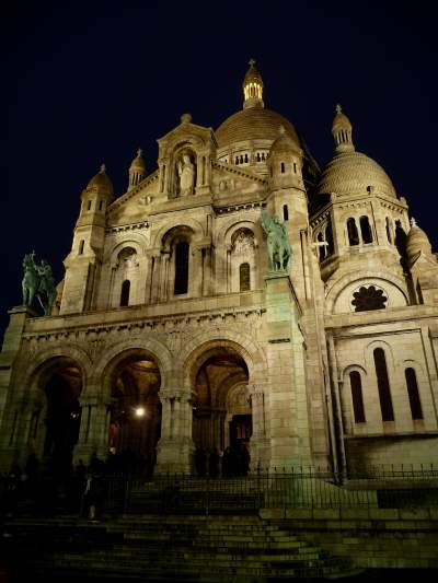— Façade de la Basilique du Sacré-Cœur — Paris —