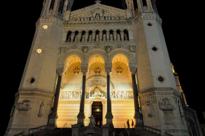 - Basilique de Fourvière - Fête des Lumières - Lyon -