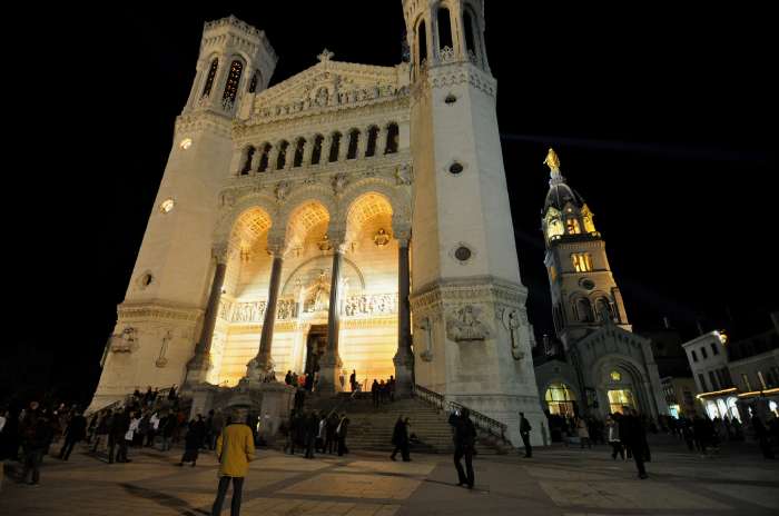 - Basilique de Fourvière - Fête des Lumières - Lyon -