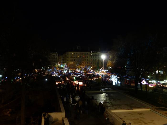 - Marché de Noël gare de Perrache - Fête des Lumières - Lyon -