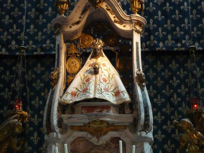 — Vierge noire - Cathédrale Notre Dame du Puy —