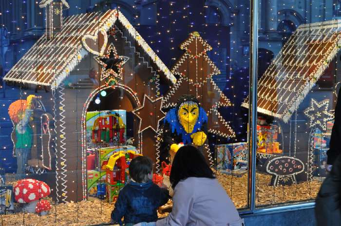 — Vitrine de grand magasin — Berne - 