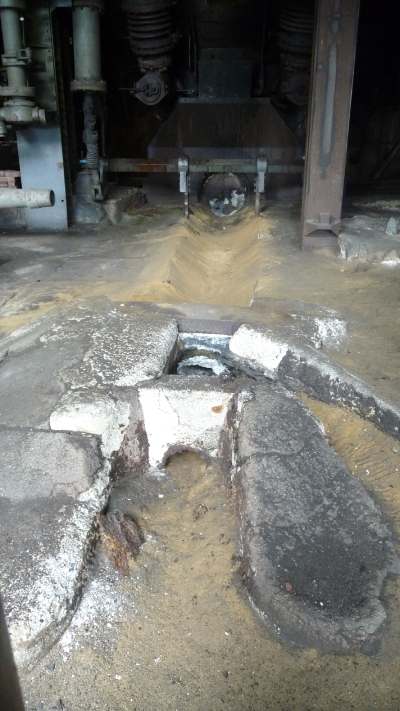 — Trou et rigole de coulée de haut-fourneau - Usine Röchling - Völklingen en Saarland (Allemagne) —  — Site classé Patrimoine mondial de l'Unesco depuis Août 1995 —