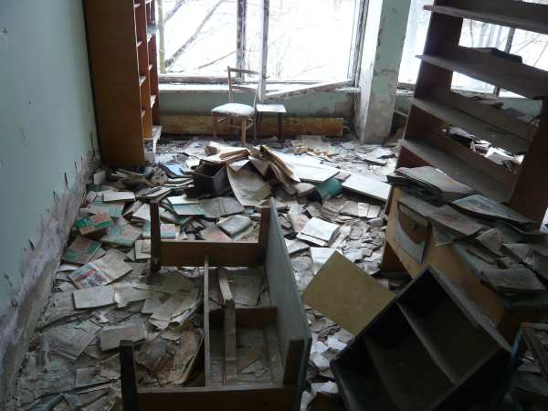 - Bâtiments d'école dans la ville de Prypiat  -