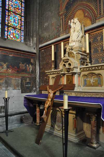 — Chapelle en abside - Cathédrale Notre Dame de l'Assomption - Clermont-Ferrand —