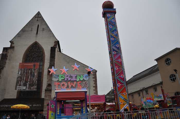 — Eglise/musée de l'Histoire - 541e foire - Bâle/Basel —