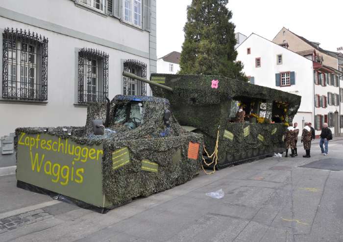 — Char de carnaval - Défilé du Carnaval - Bâle/Basel —