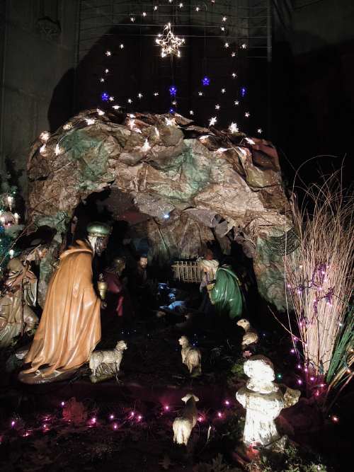 — Crèche de la cathédrale — Clermont-Ferrand —