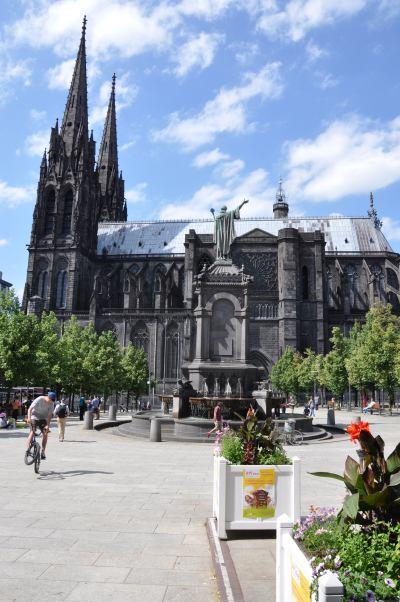 — Cathédrale Notre Dame de l'Assomption - Clermont-Ferrand —