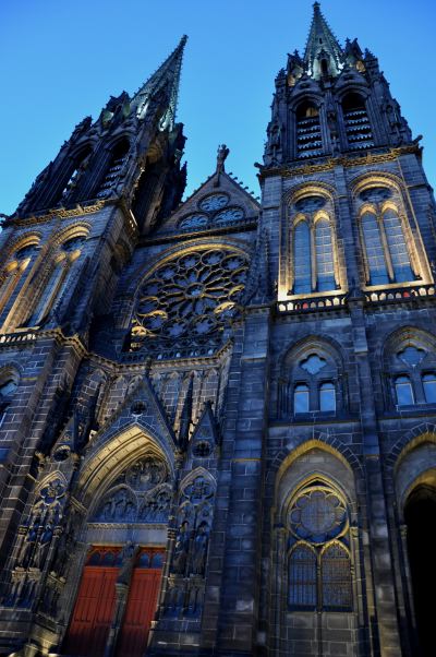 — Façade de la cathédrale Notre Dame de l'Assomption - Clermont-Ferrand —