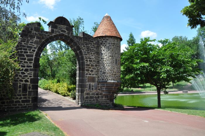 — Porte du domaine du Bien-assis - Jardin Lecoq — Clermont-Ferrand —