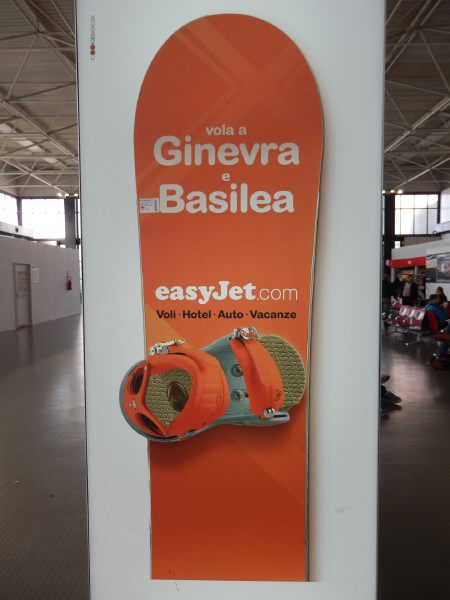 Publicité Easyjet dans l'aéroport de Fumicino - Rome