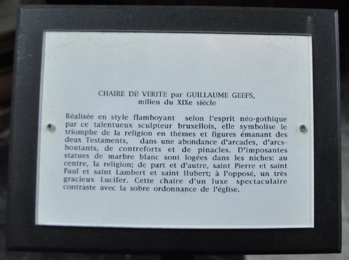 — Ecriteau au pied de la statue de "St" Paul — Cathédrale Saint-Paul à Liège —