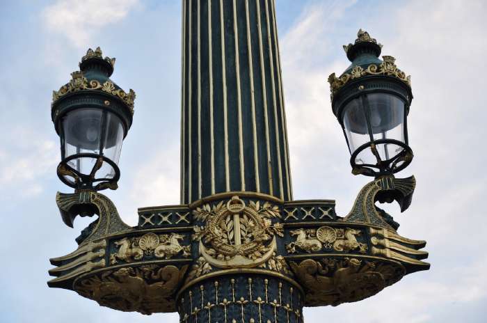 — Lampadaire sur la Place de la Concorde - Paris —