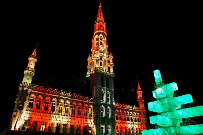 - Sapin électronique sur la Grande Place de l'Hôtel de ville - Bruxelles - 