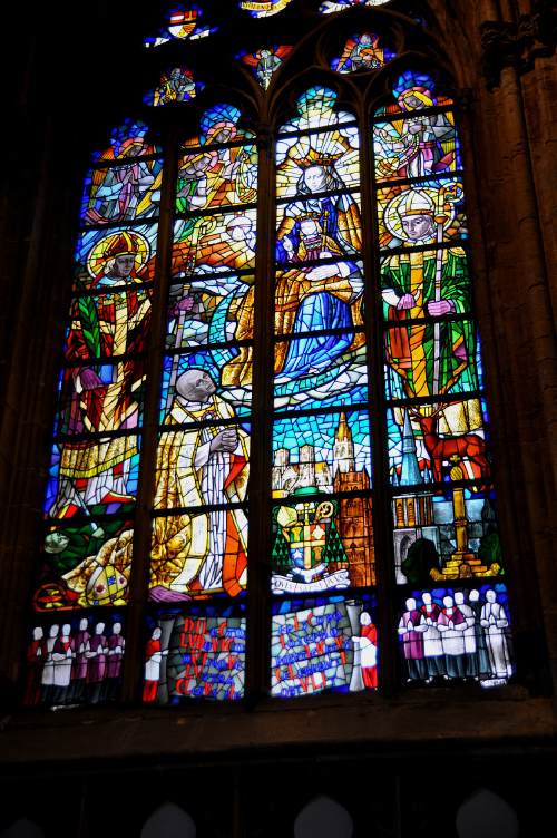 — Vitrail dans la cathédrale Saint-Paul à Liège - Liège — 