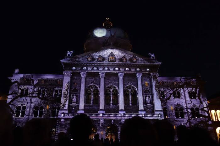 — 3e Session: Son et lumières sur le Bundesrat (Conseil fédéral) — Bern/Berne —