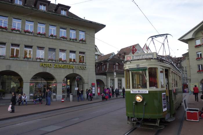 — "Museum Expo photo temporaire 25-26/11/2013" — Casinoplatz - Bern/Berne —