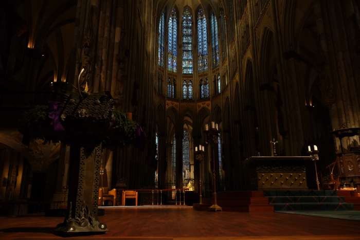 Nef de la cathédrale de Cologne