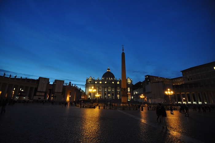 — Basilique et Place St Pierre - Rome —