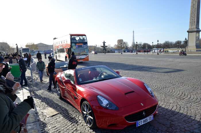 — "Baptême" Ferrari — Place de la Concorde — Paris —