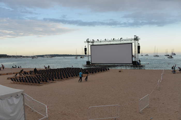 — Ecran monté sur la plage — 67e Festival de Cannes —