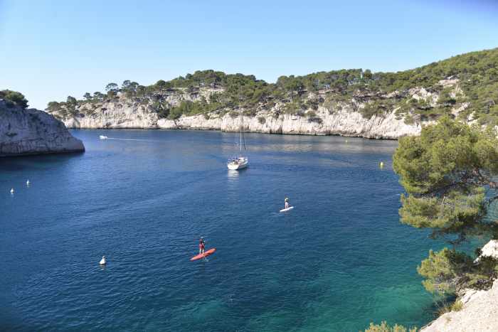 — Calanque de Port-Miou vue depuis le littoral —