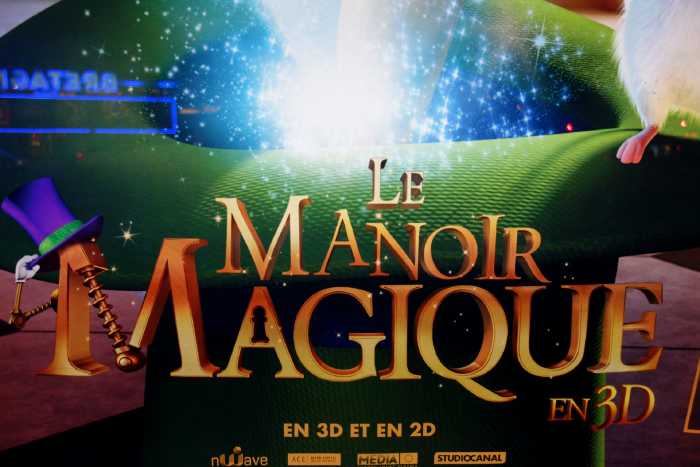 — Affiche du film Le Manoir Magique — Paris La Défense —