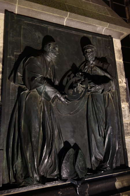 — Plaque commémorative des JMJ - Cathédrale de Cologne - Cologne —