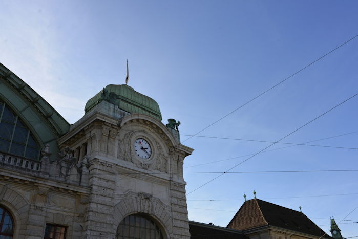 — Basilics sur la gare SBB — Bâle/Basel —