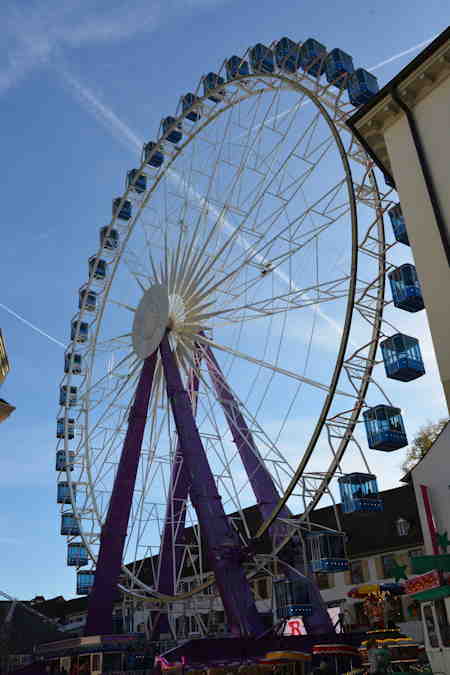 — Grande Roue — Foire d'Automne — Bâle —