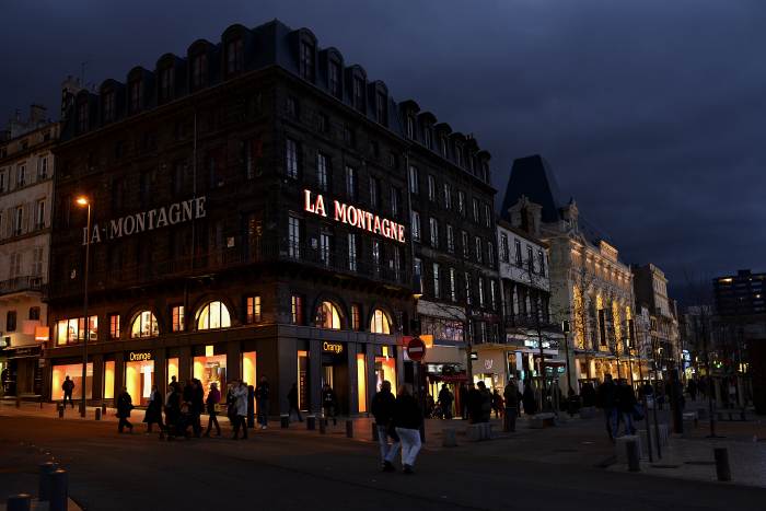 — Boutique Orange - Place de Jaude - Clermont-Ferrand —