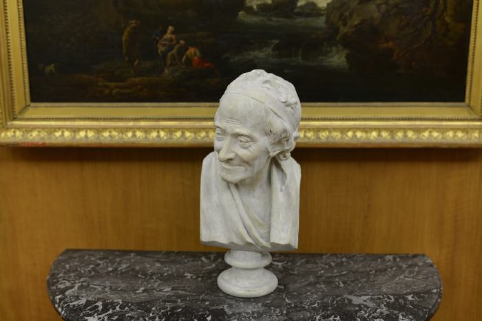 — Buste de Voltaire exposé au petit-Palais - Paris —
