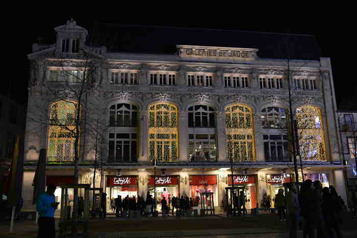 — Galeries de Jaude (Lafayette) — Place de Jaude — Clermont-Fd —